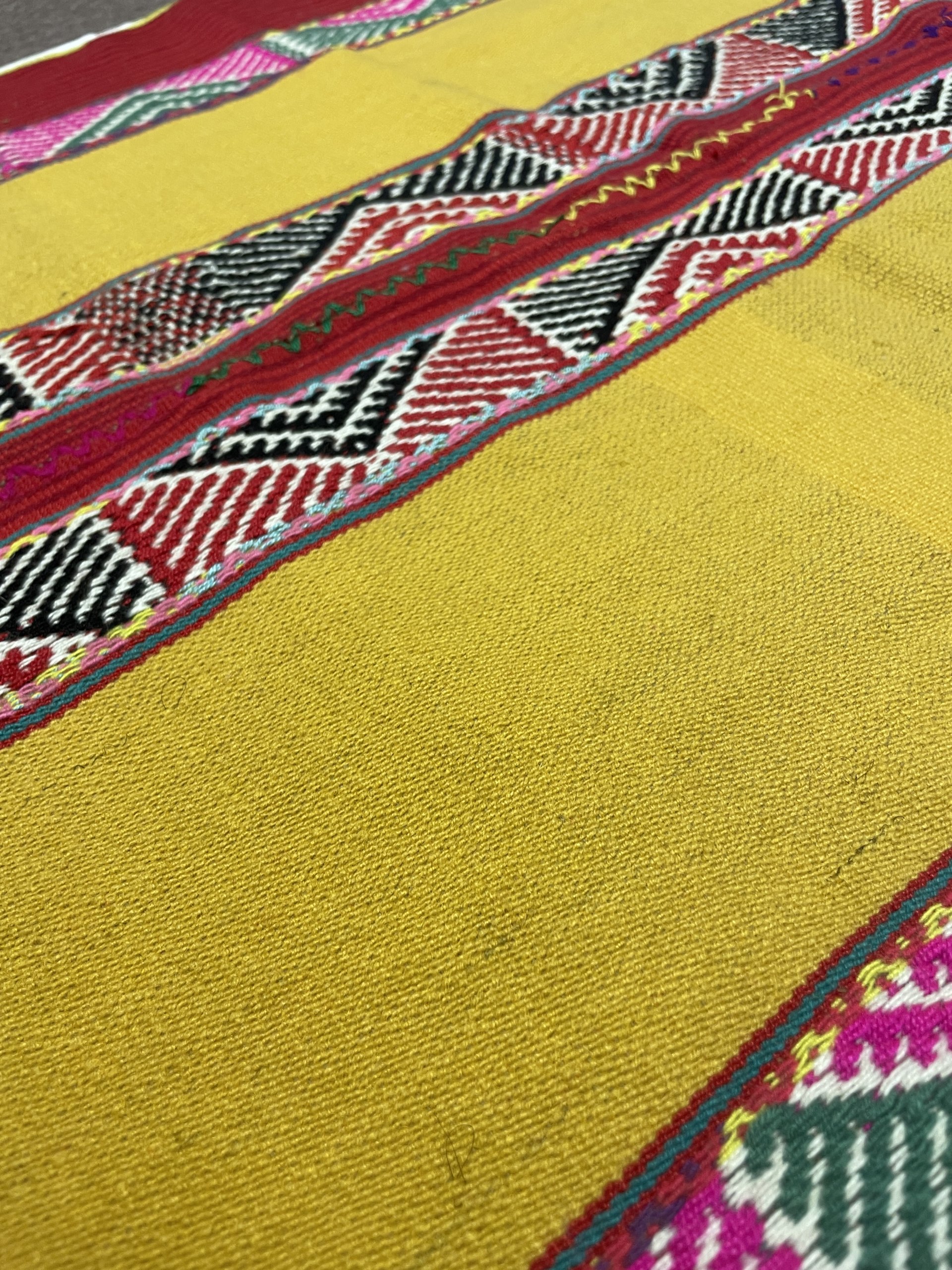 Colorful Chunchu Mestana / Mostly Natural Dyes - Image 4