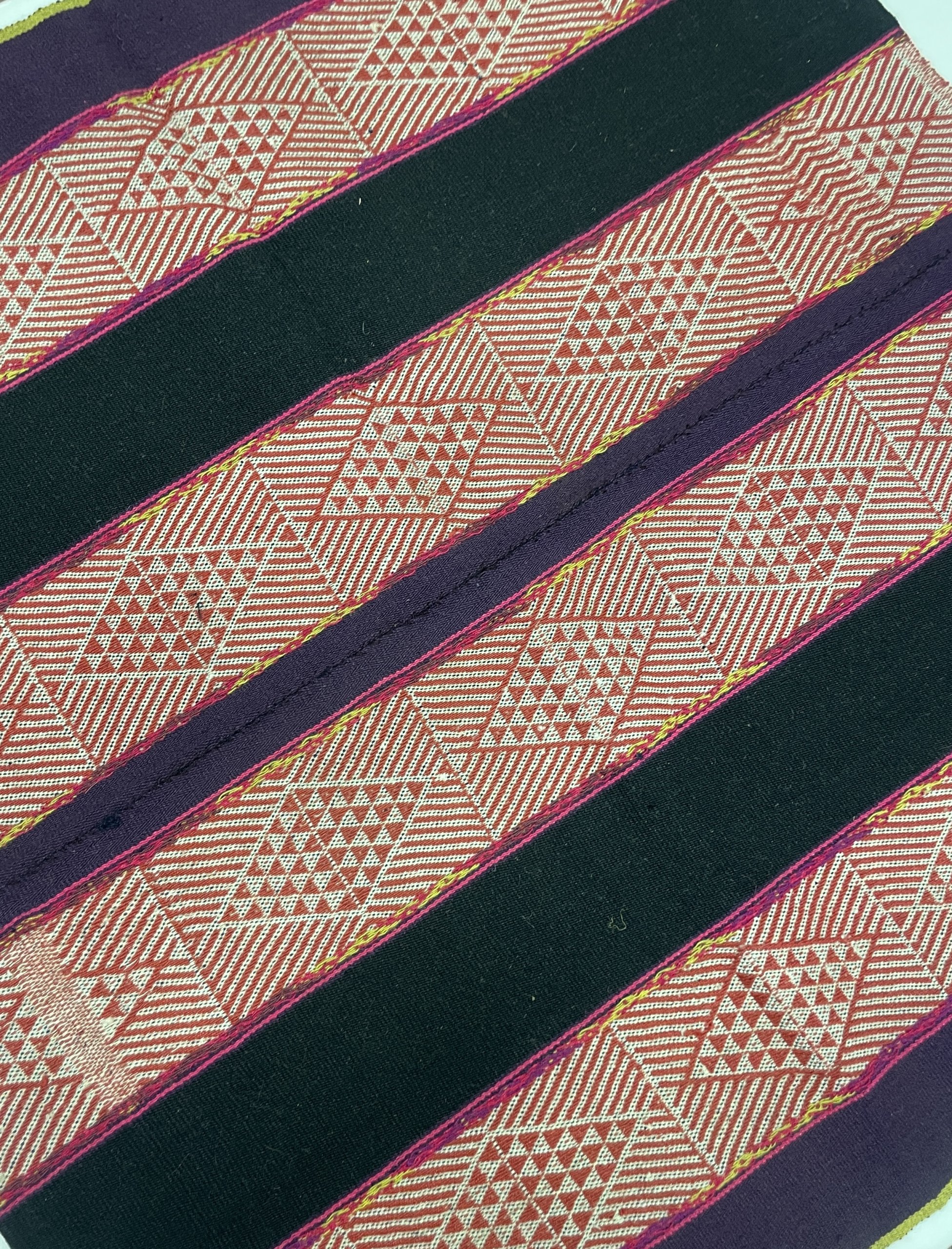 Saqas Tika Mesa - Image 2
