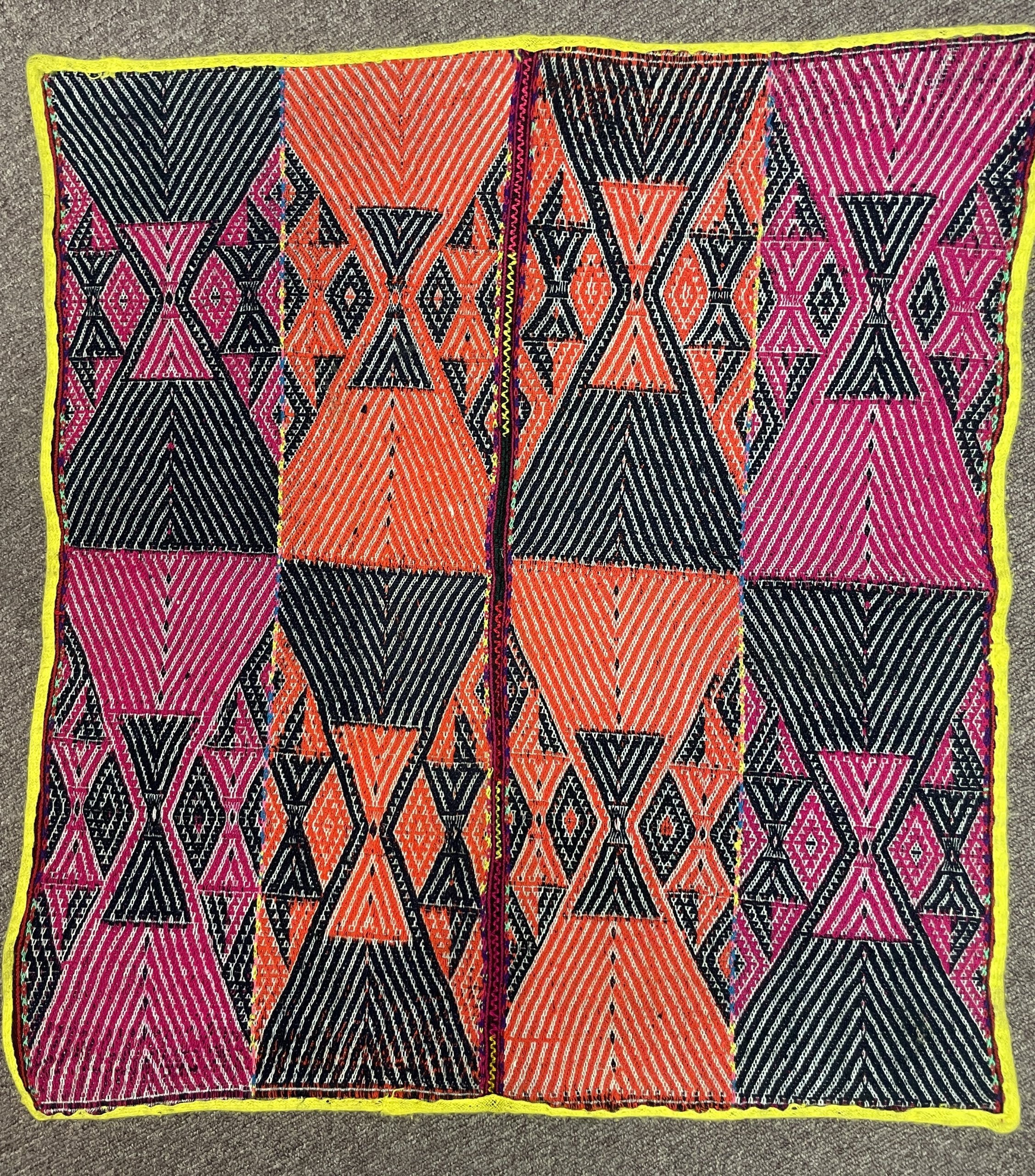 Chunchu (Inkarri) LLiklla/ Ceremonial Altar Cloth/ Mestana