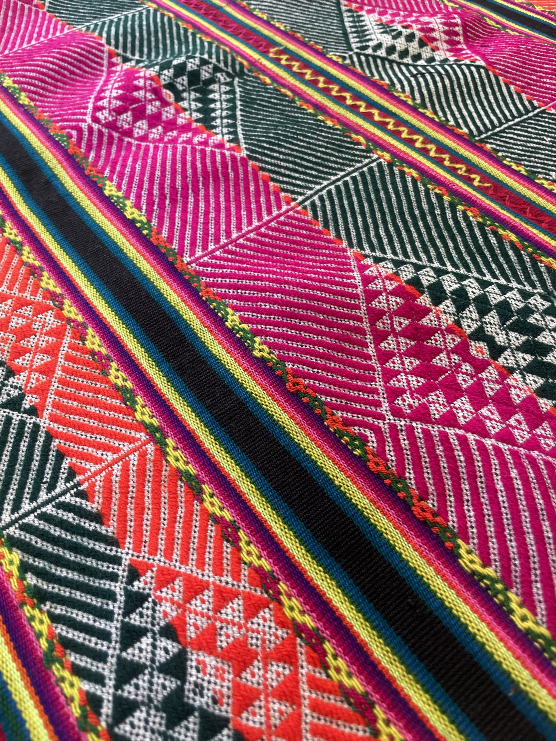 Bright Lliklla/Mestana with Large Chili Motif - Image 3