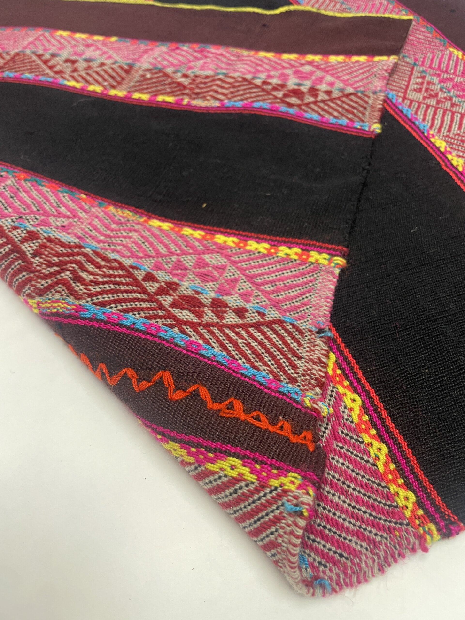 Stunning Saqas T'ika Mesa / Bright, Beautiful Mestana - Image 3