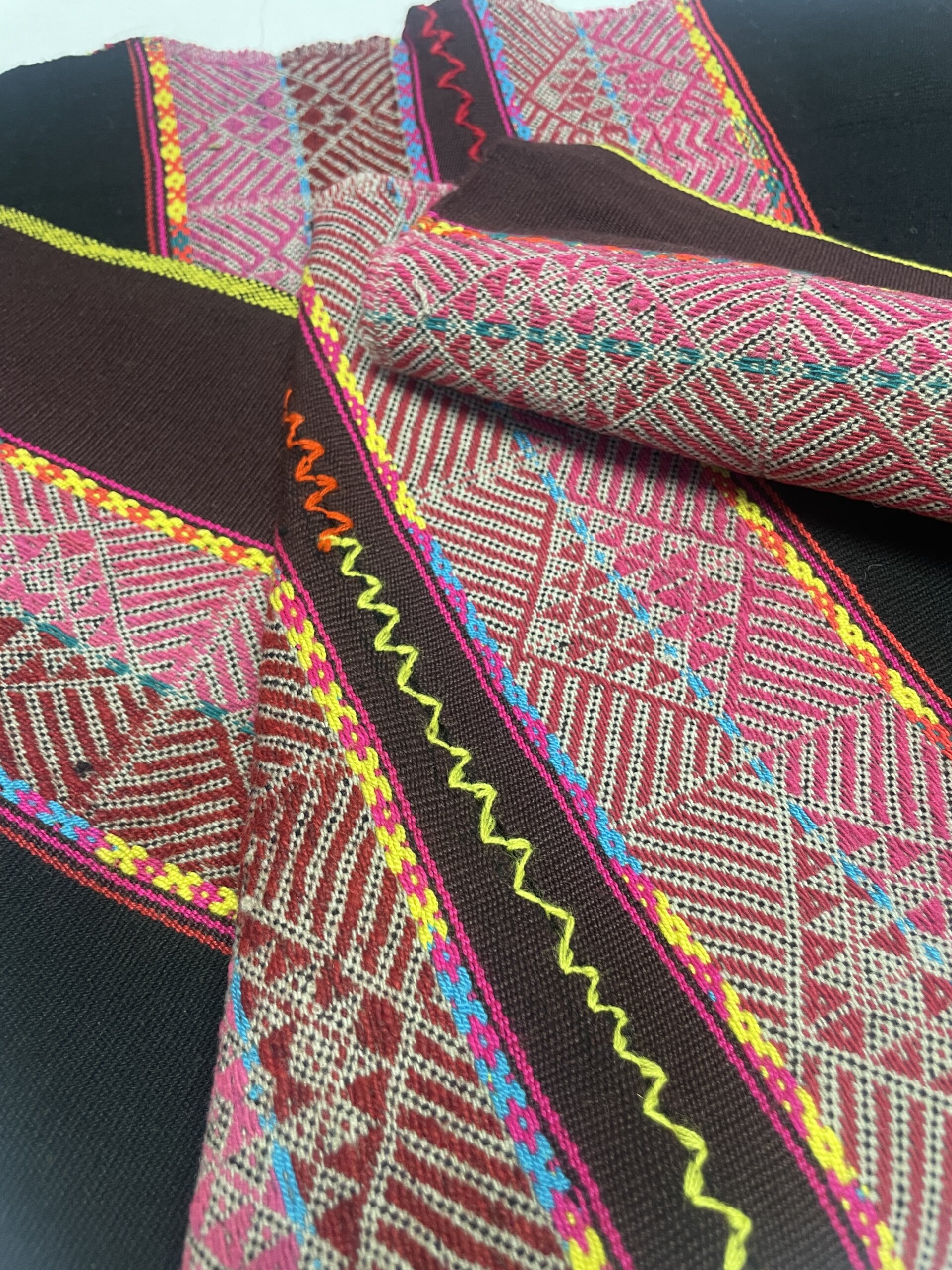 Stunning Saqas T'ika Mesa / Bright, Beautiful Mestana - Image 4